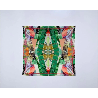 Módní šátek Madre Selva Kaleidoscopic, 55 x 55 cm